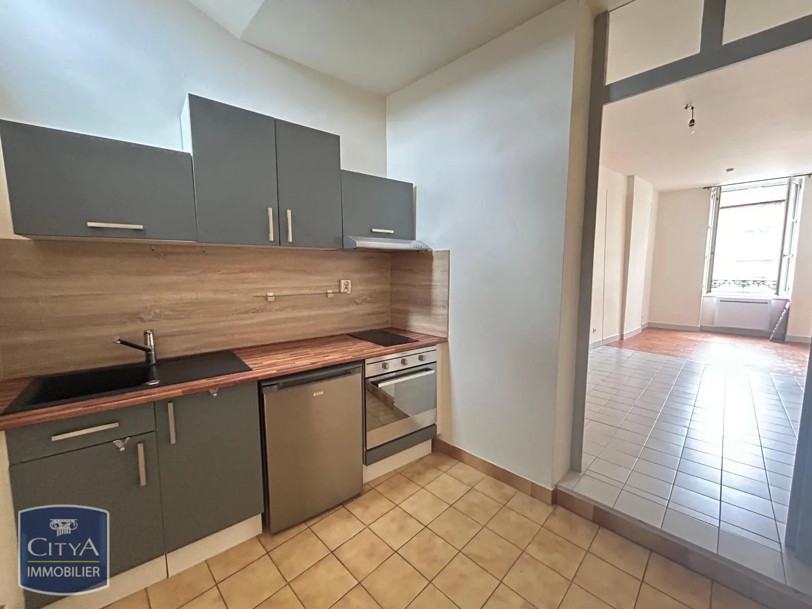 Photo 1 Appartement 1 pièce 30m²