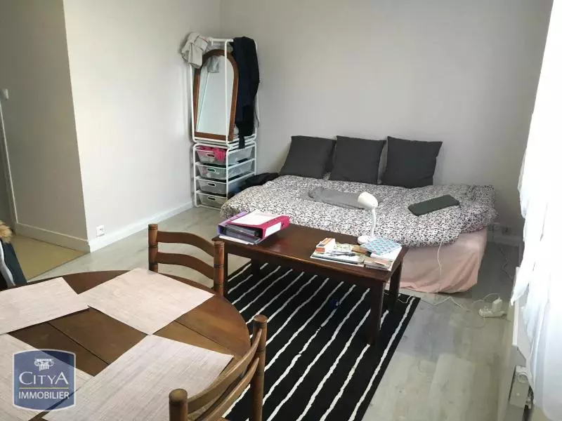 Illustration pour Appartement 1 pièce 26m² Photo Appartement 1 pièce 26m²
