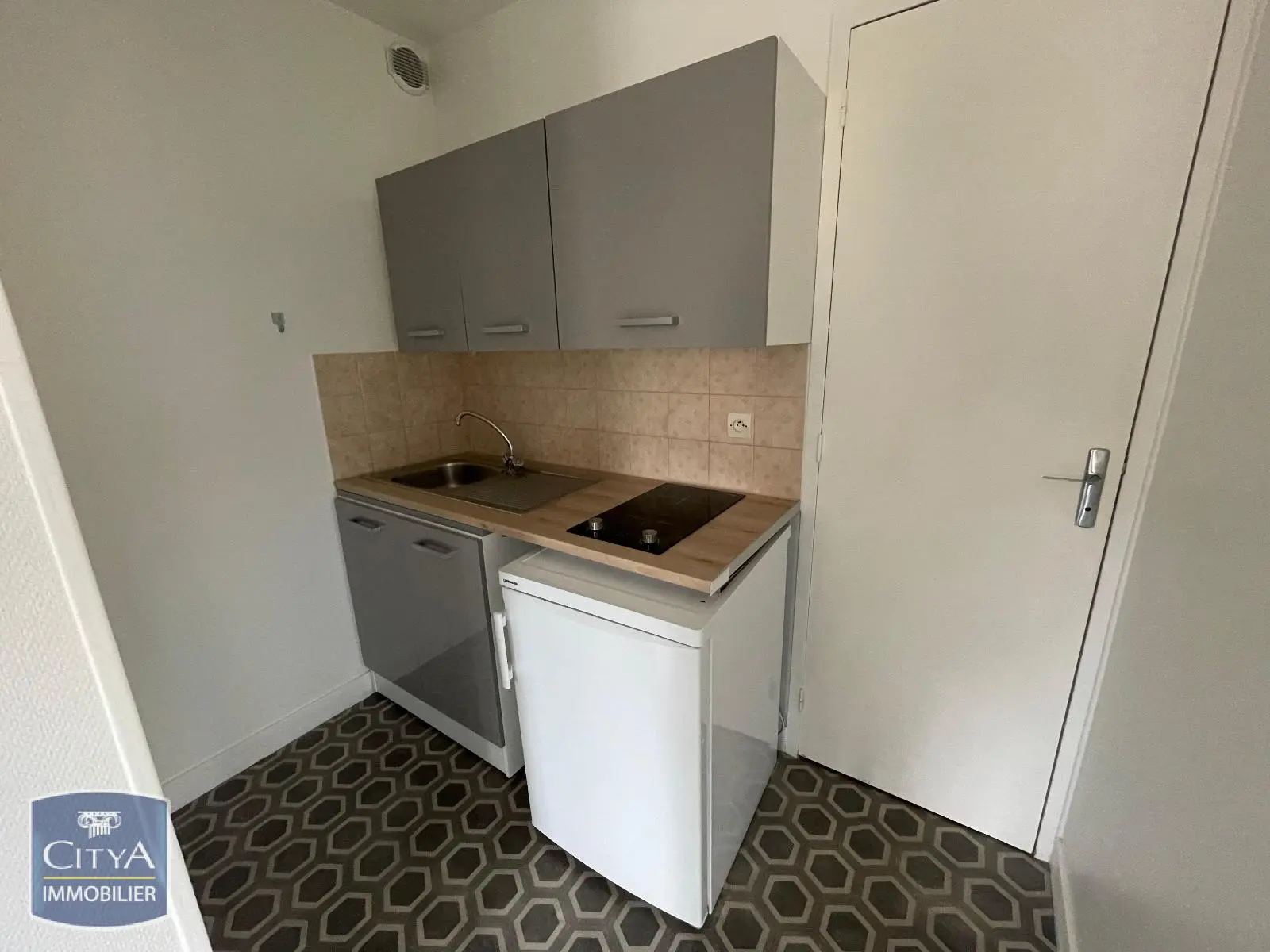 Photo 3 Appartement 1 pièce 27m²