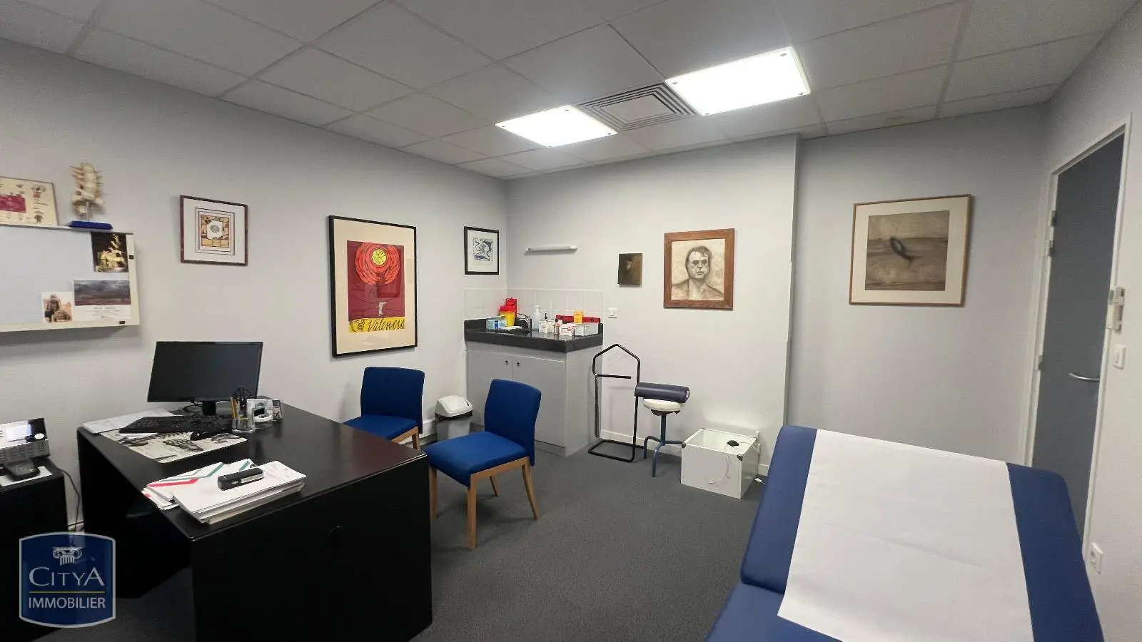 Photo 10 Local Professionnel 7 pièces 200m²