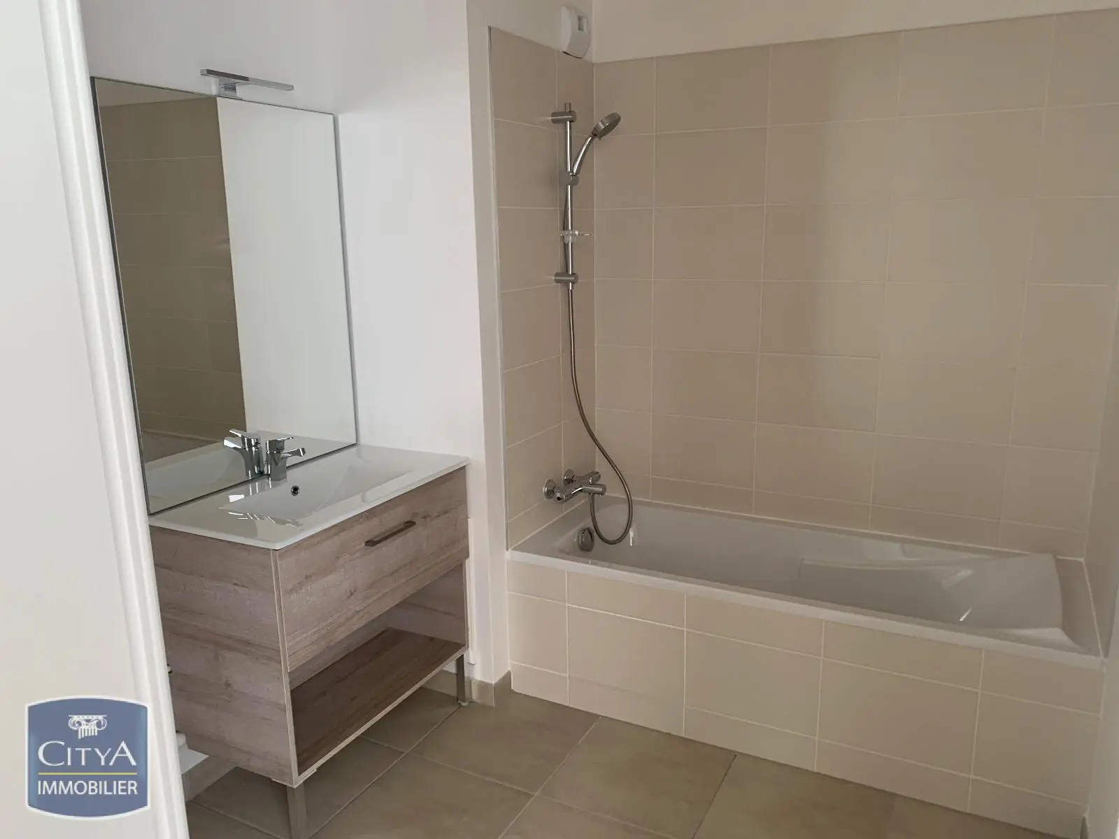 Photo 2 Appartement 3 pièces 55.66m²