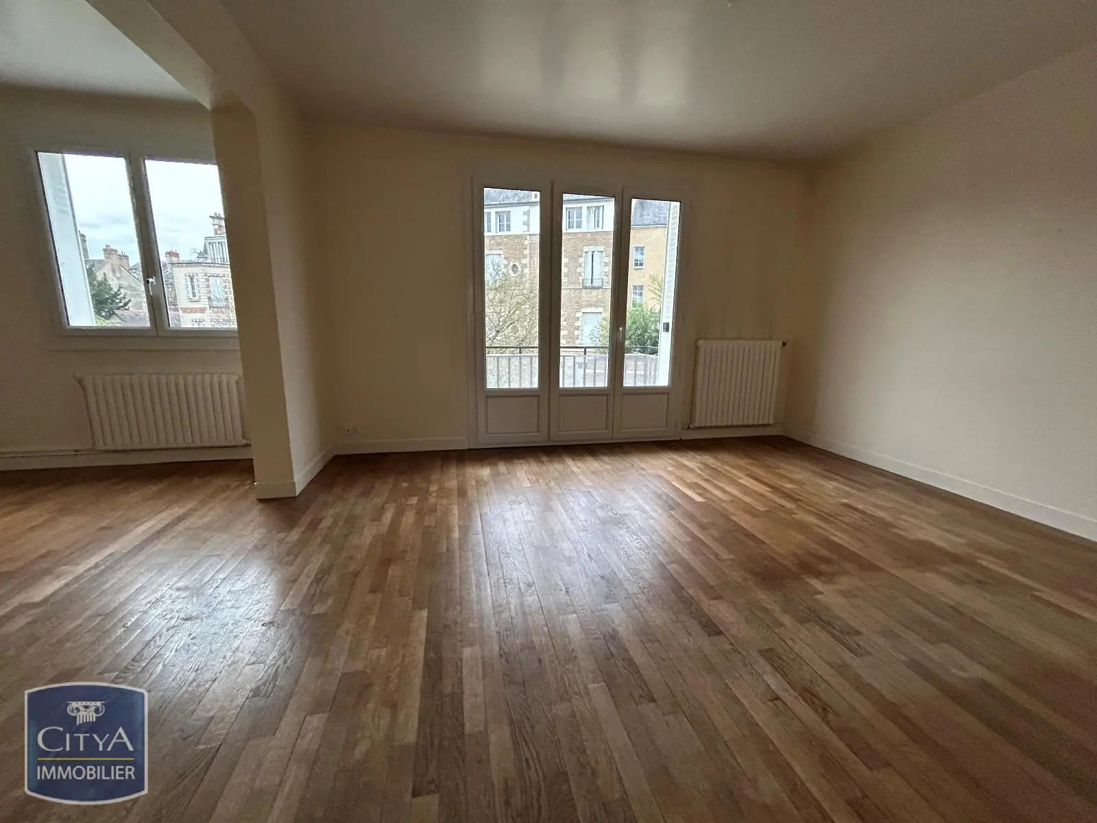 Photo 1 Appartement 4 pièces 93m²