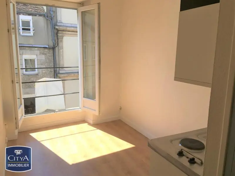 Photo 2 Appartement 1 pièce 10.79m²