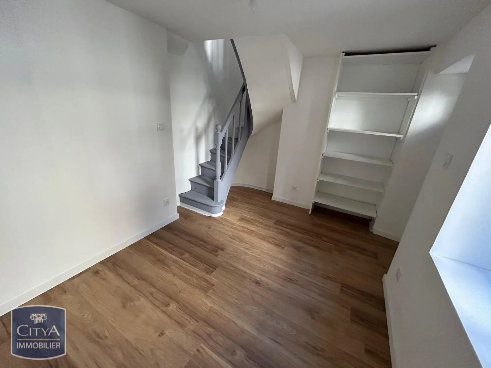 Photo 1 Appartement 1 pièce 25.83m²