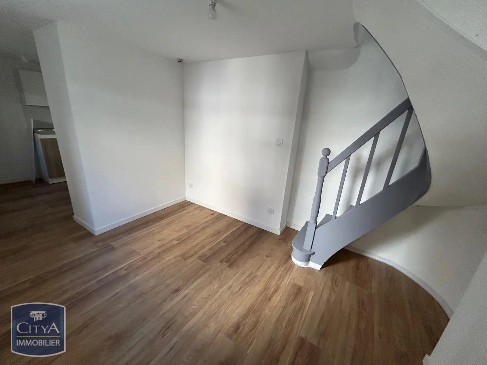 Photo 2 Appartement 1 pièce 25.83m²