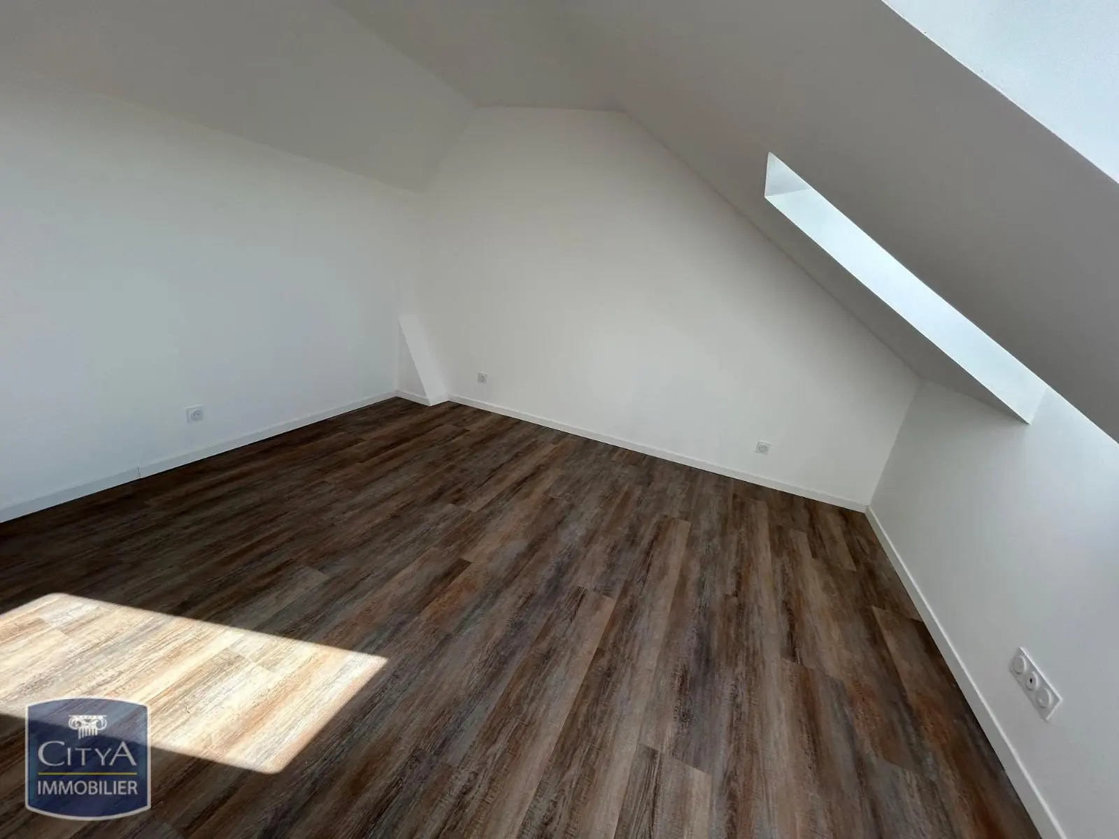 Photo 1 Appartement 1 pièce 15.36m²