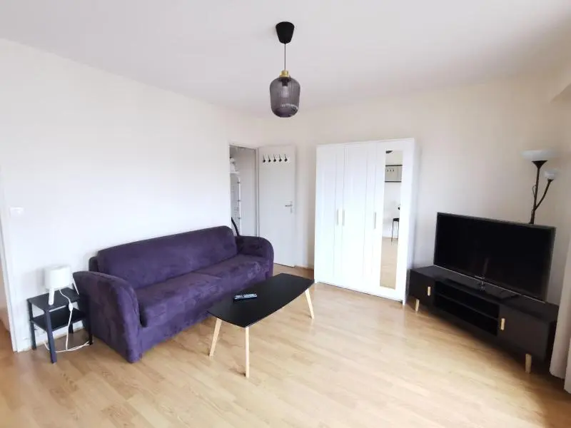 Photo 2 Appartement 1 pièce 32m²