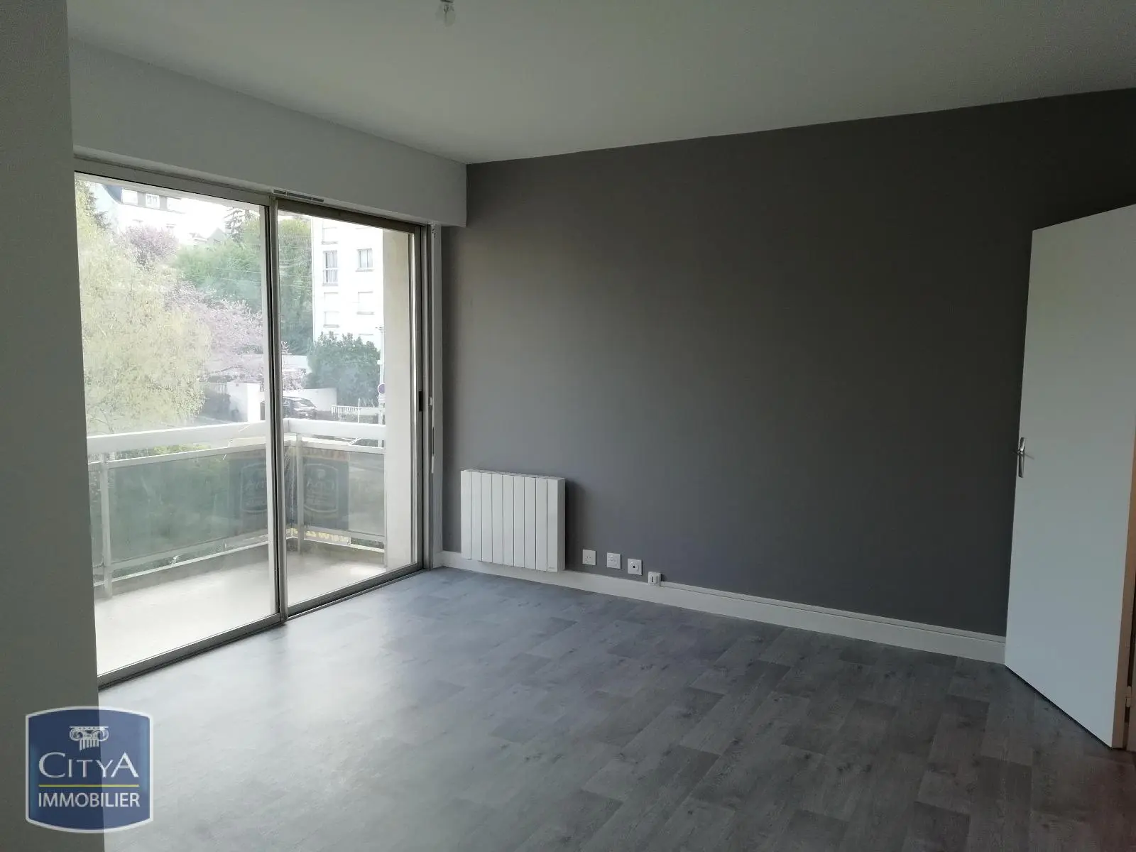 Photo 2 Appartement 1 pièce 25.64m²