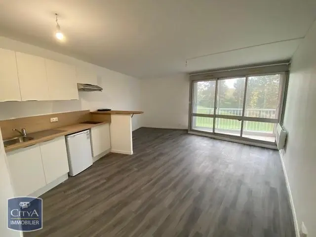 Photo 1 Appartement 1 pièce 31.06m²