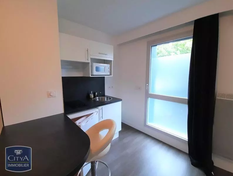 Photo 2 Appartement 1 pièce 26.77m²