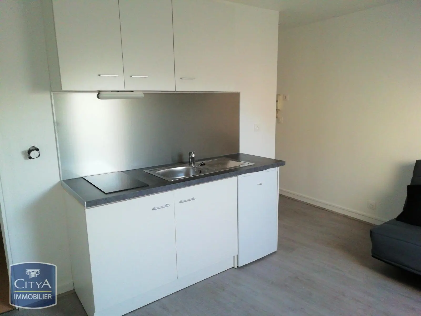 Photo 3 Appartement 1 pièce 14.61m²