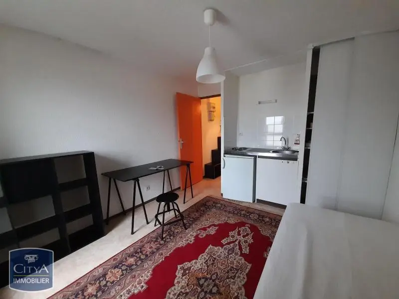 Photo 2 Appartement 1 pièce 17.6m²