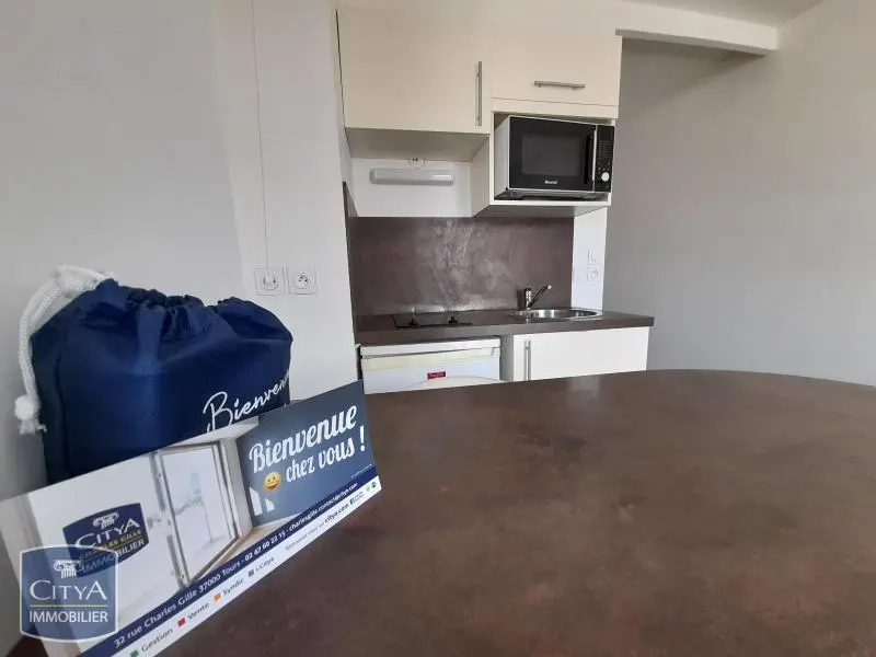 Photo 2 Appartement 1 pièce 26.6m²