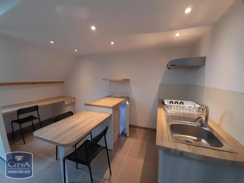 Photo 1 Appartement 1 pièce 27.85m²