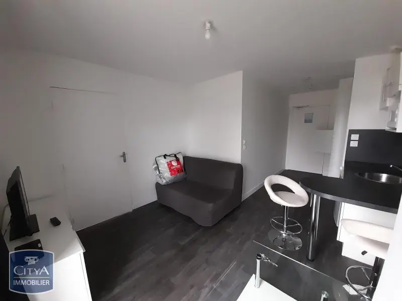 Photo 1 Appartement 1 pièce 23.1m²