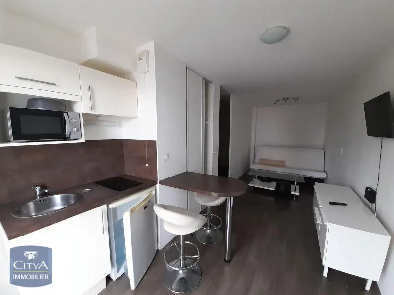 Photo 1 Appartement 1 pièce 26.85m²