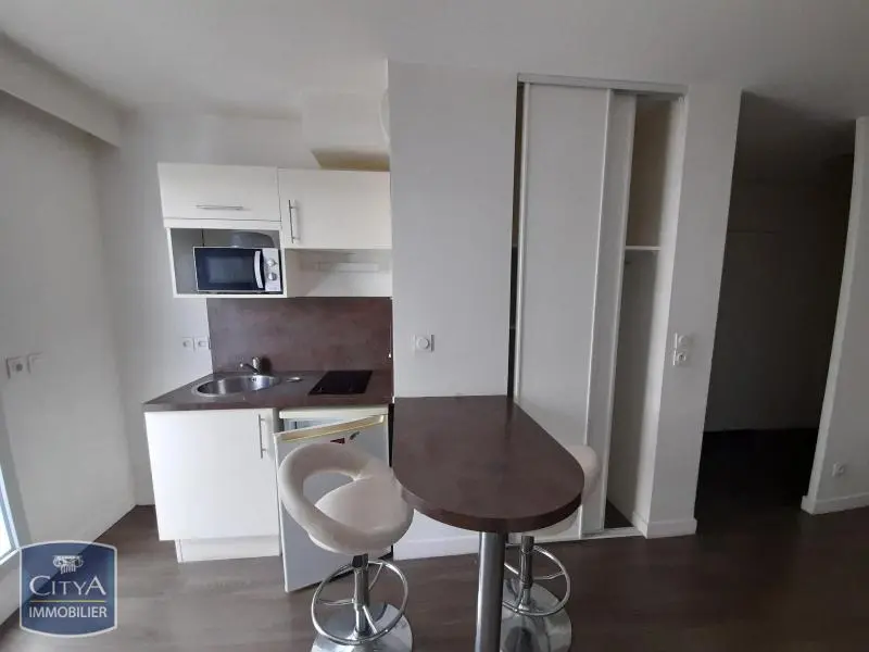 Photo 2 Appartement 1 pièce 26.85m²