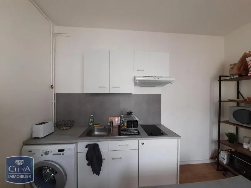 Photo 3 Appartement 1 pièce 32.12m²