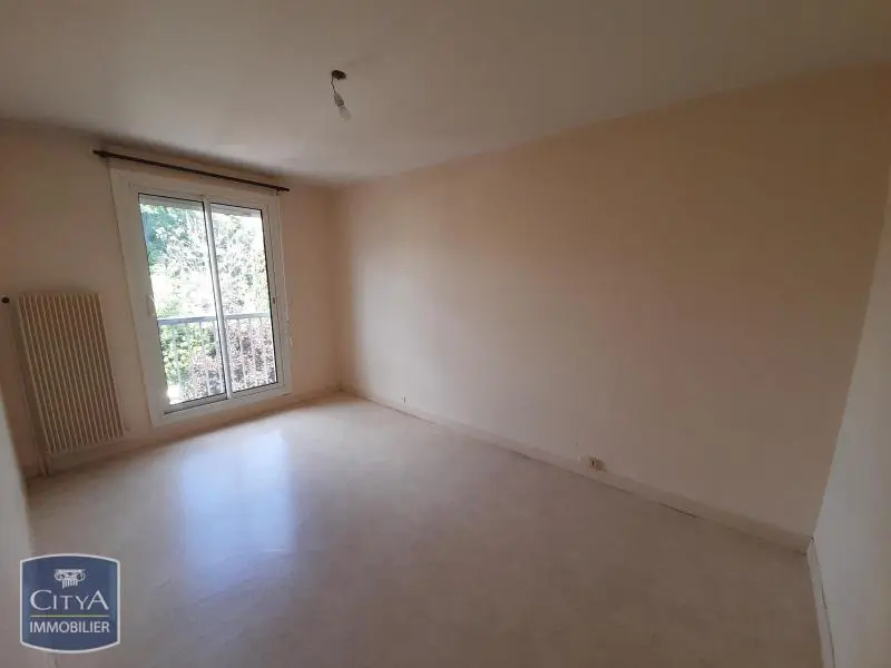 Photo 2 Appartement 1 pièce 30m²