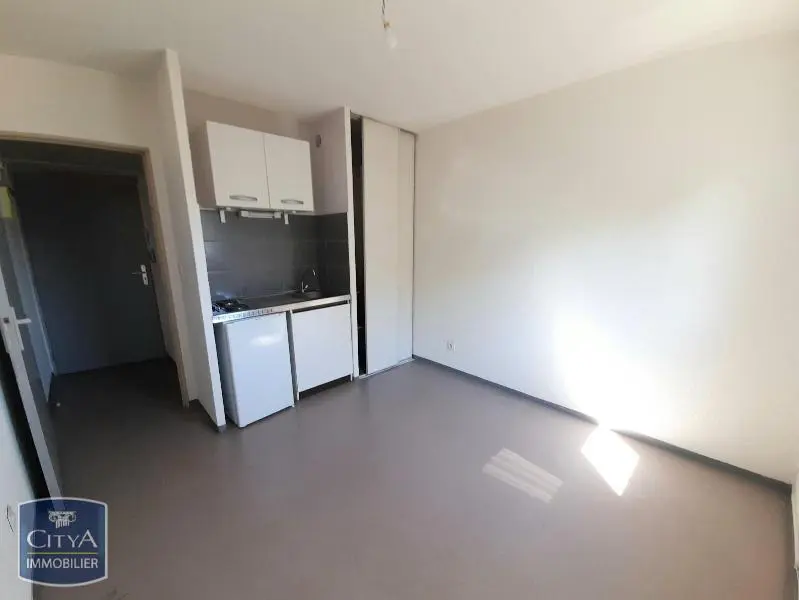 Photo 1 Appartement 1 pièce 15.48m²