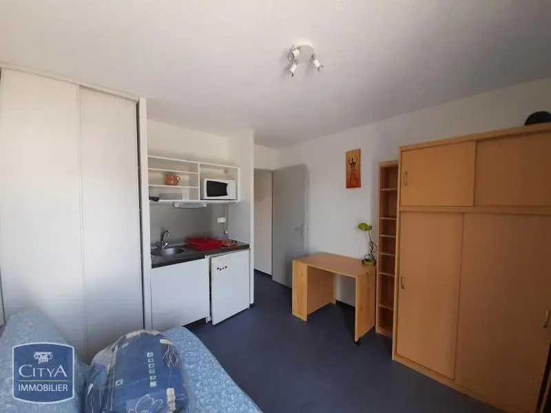 Photo 2 Appartement 1 pièce 15.98m²