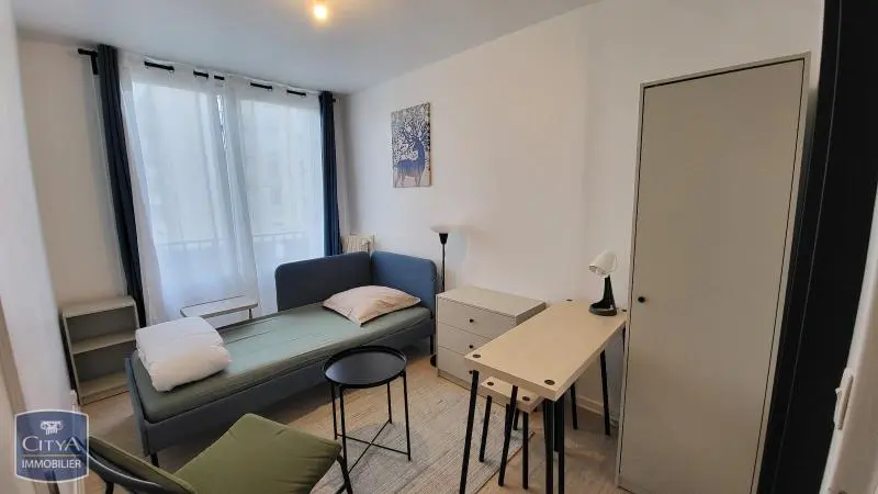 Photo 1 Appartement 1 pièce 9.2m²
