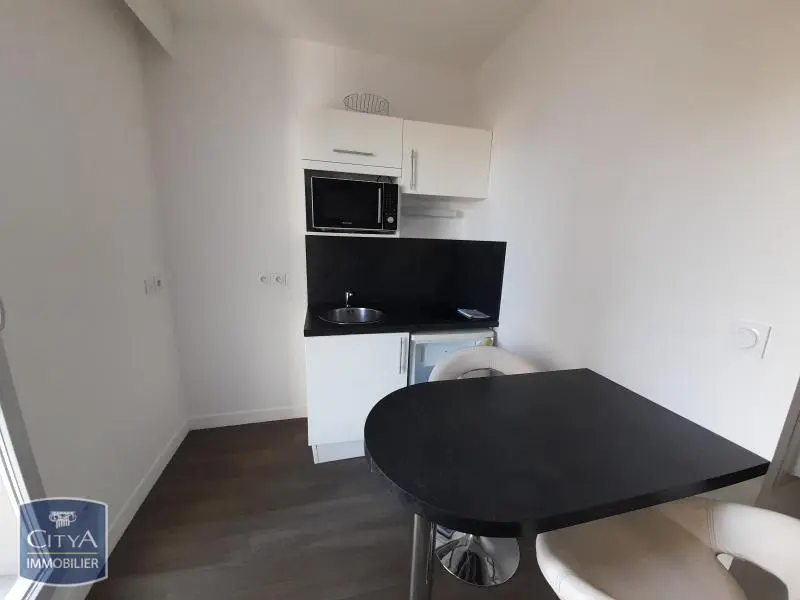 Photo 1 Appartement 1 pièce 25.38m²
