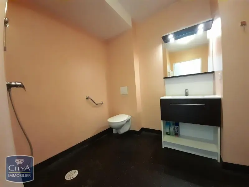 Photo 3 Appartement 1 pièce 32.93m²