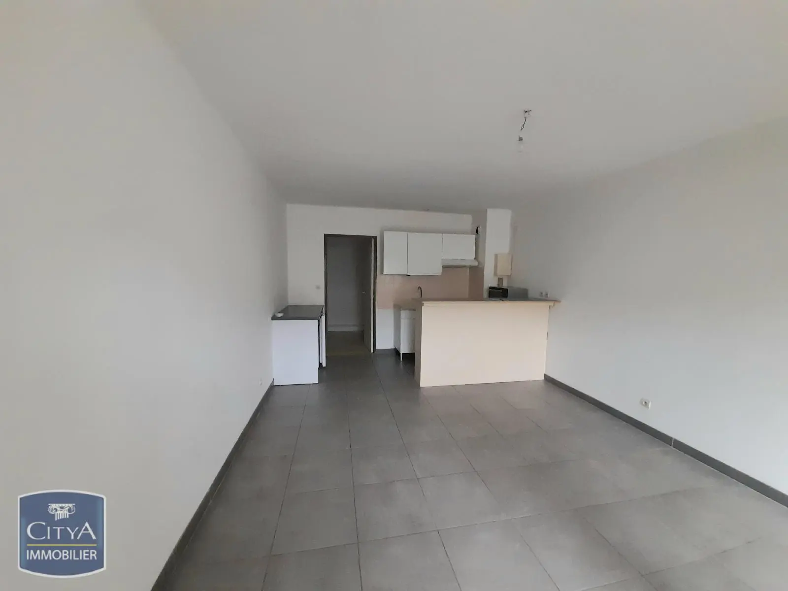 Photo 2 Appartement 1 pièce 31.27m²