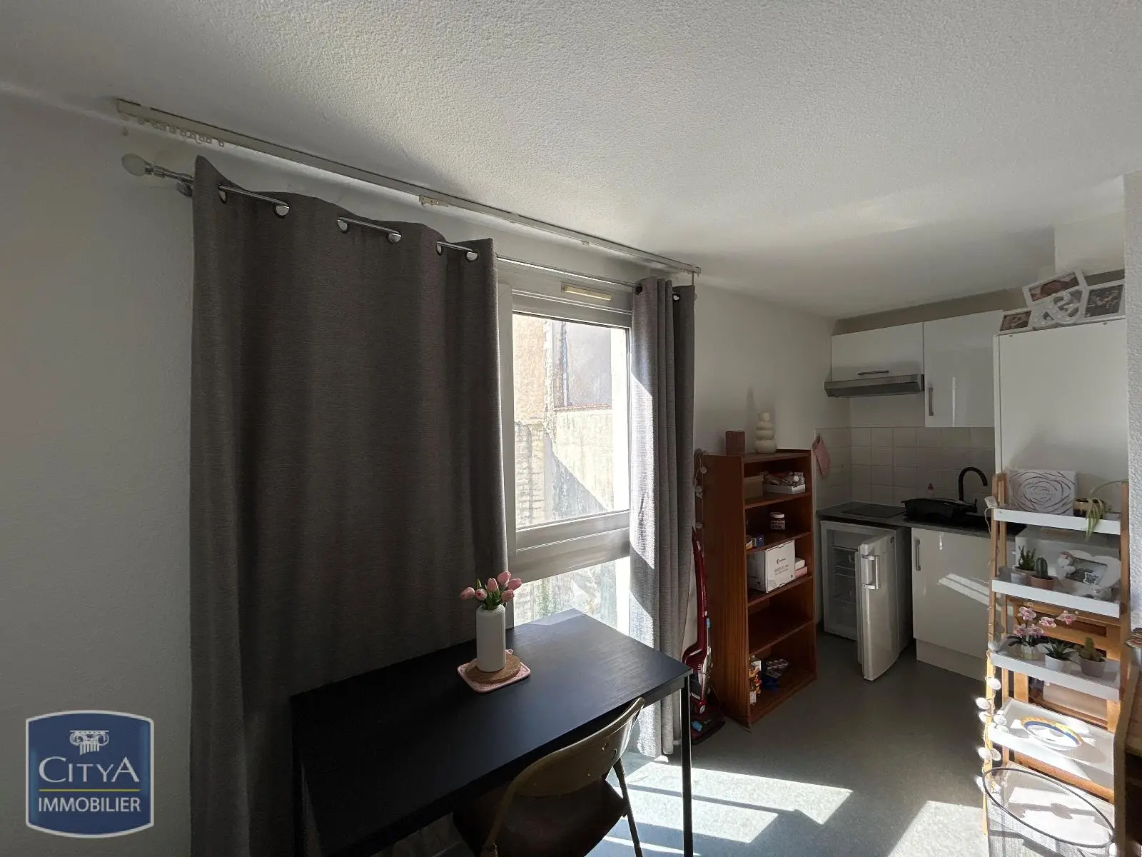 Photo 2 Appartement 1 pièce 20.48m²