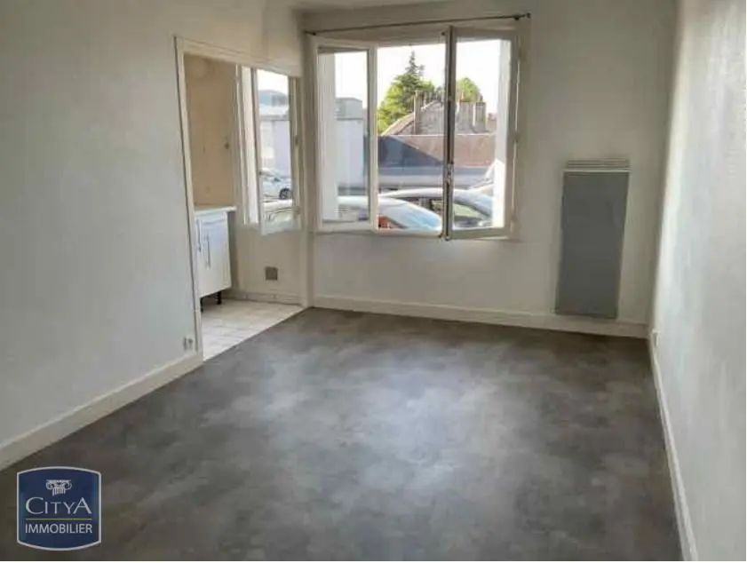 Photo 2 Appartement 1 pièce 23.41m²