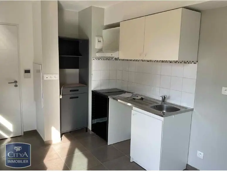 Photo 2 Appartement 1 pièce 29.49m²