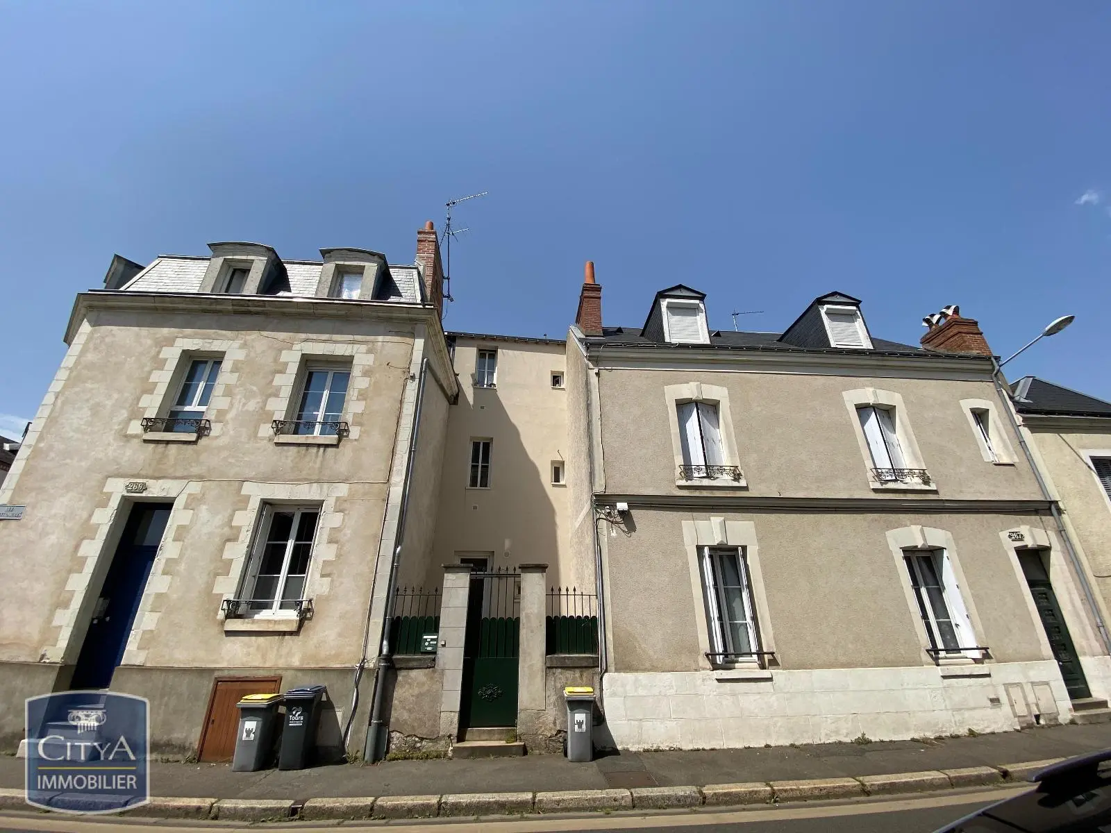 Photo 1 Appartement 1 pièce 16.76m²