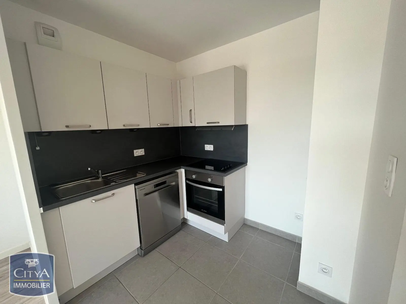 Photo 2 Appartement 4 pièces 80.52m²