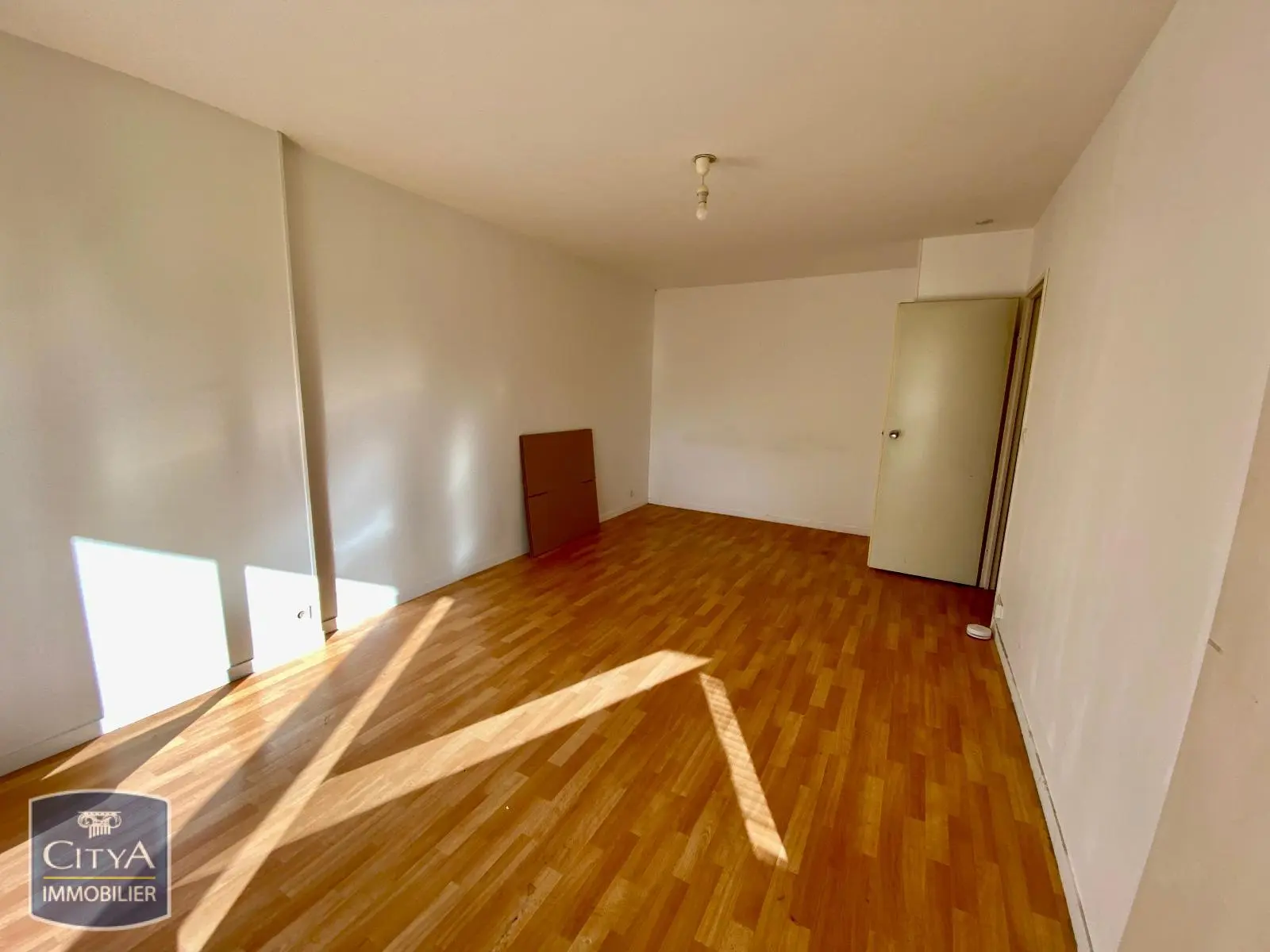 Photo 2 Appartement 1 pièce 27.24m²