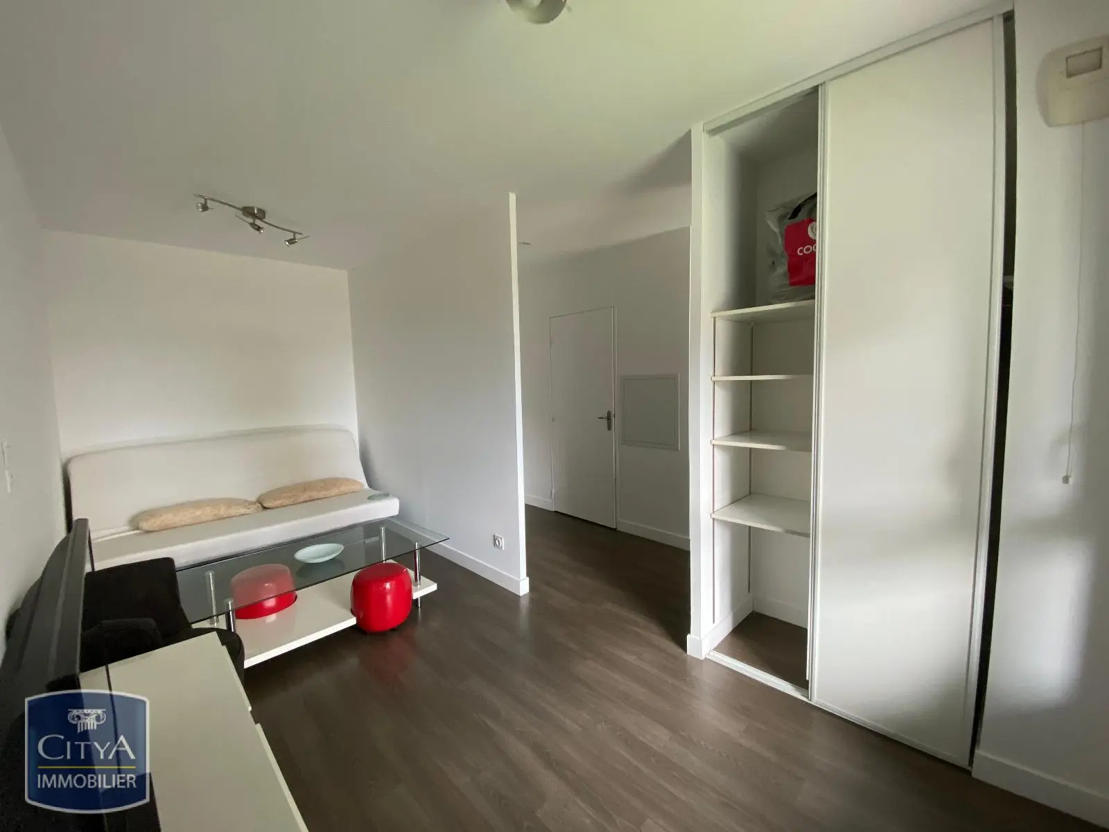 Photo 3 Appartement 1 pièce 24.79m²