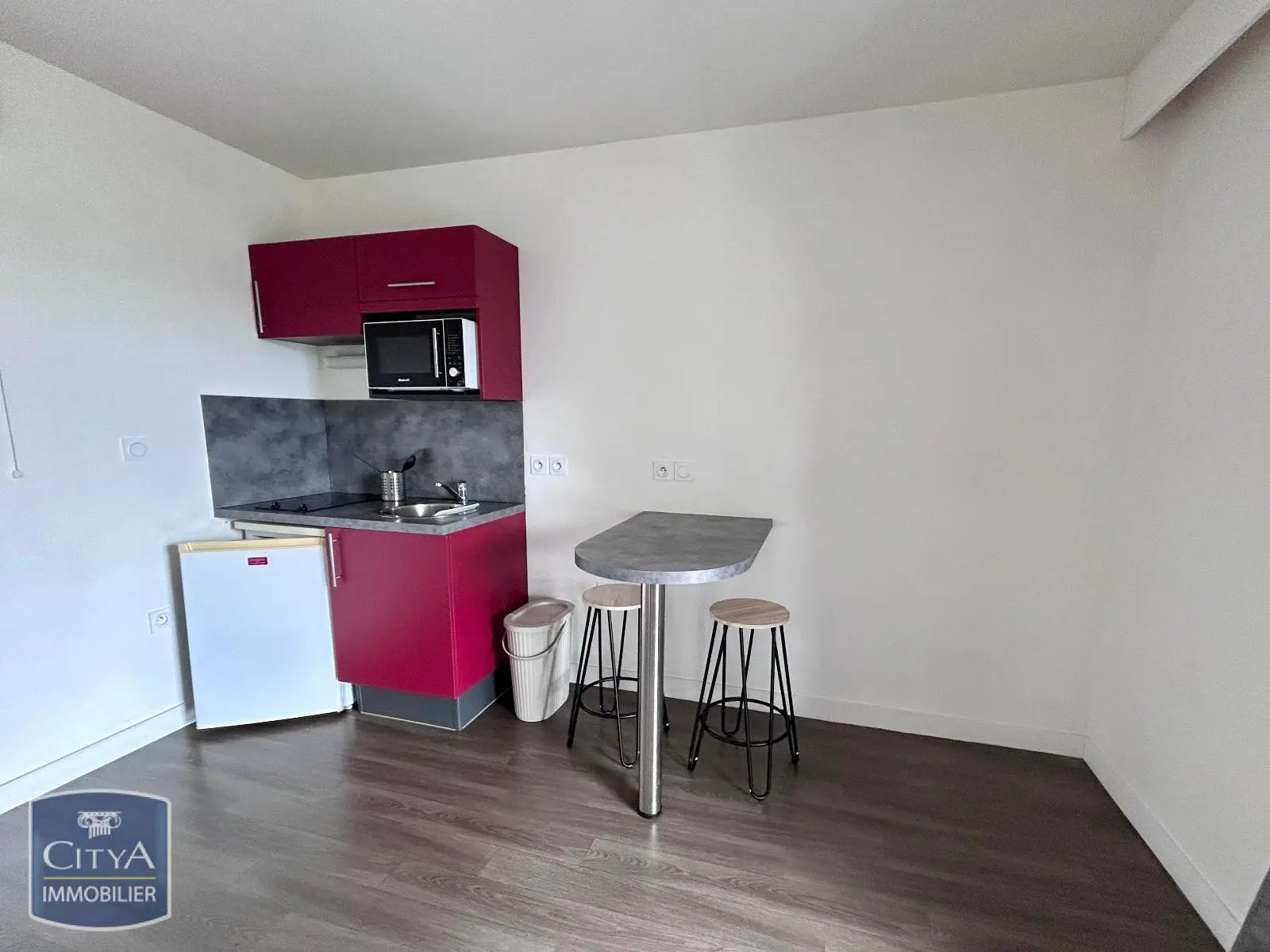Photo 1 Appartement 1 pièce 30.1m²