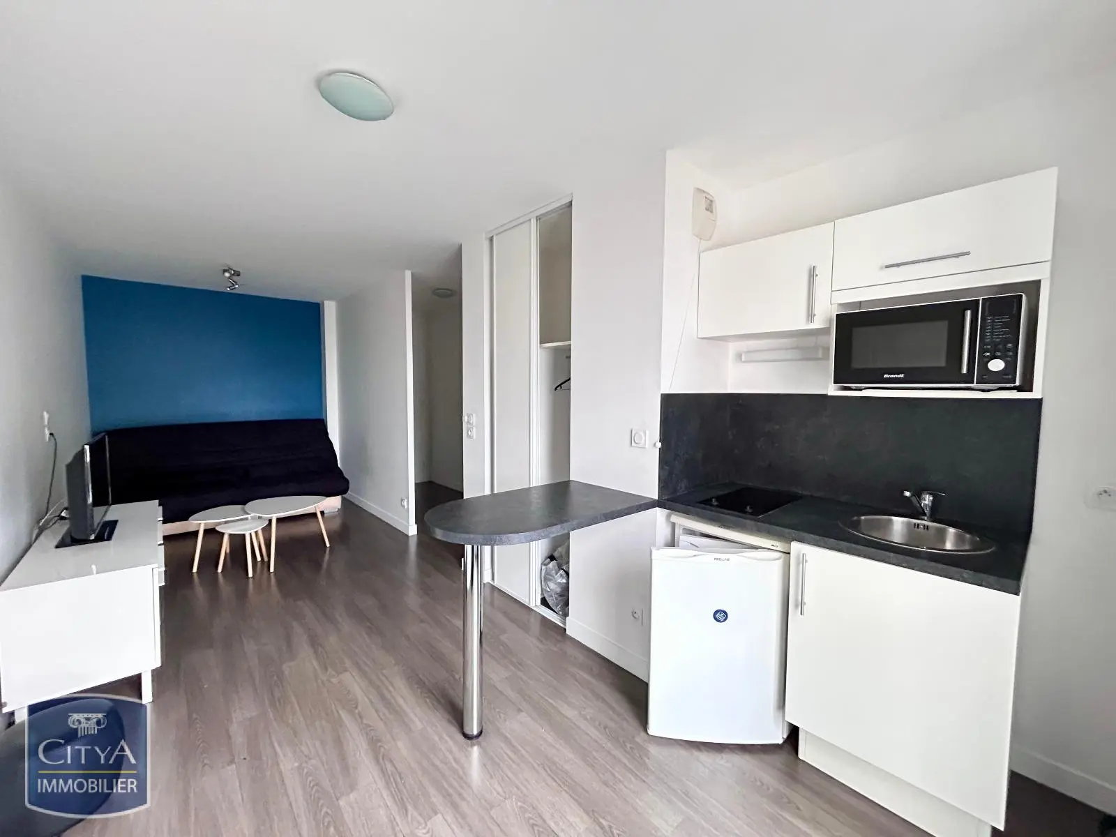 Photo 1 Appartement 1 pièce 26.85m²