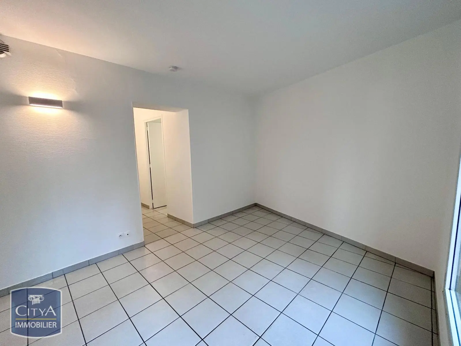 Photo 5 Local Professionnel