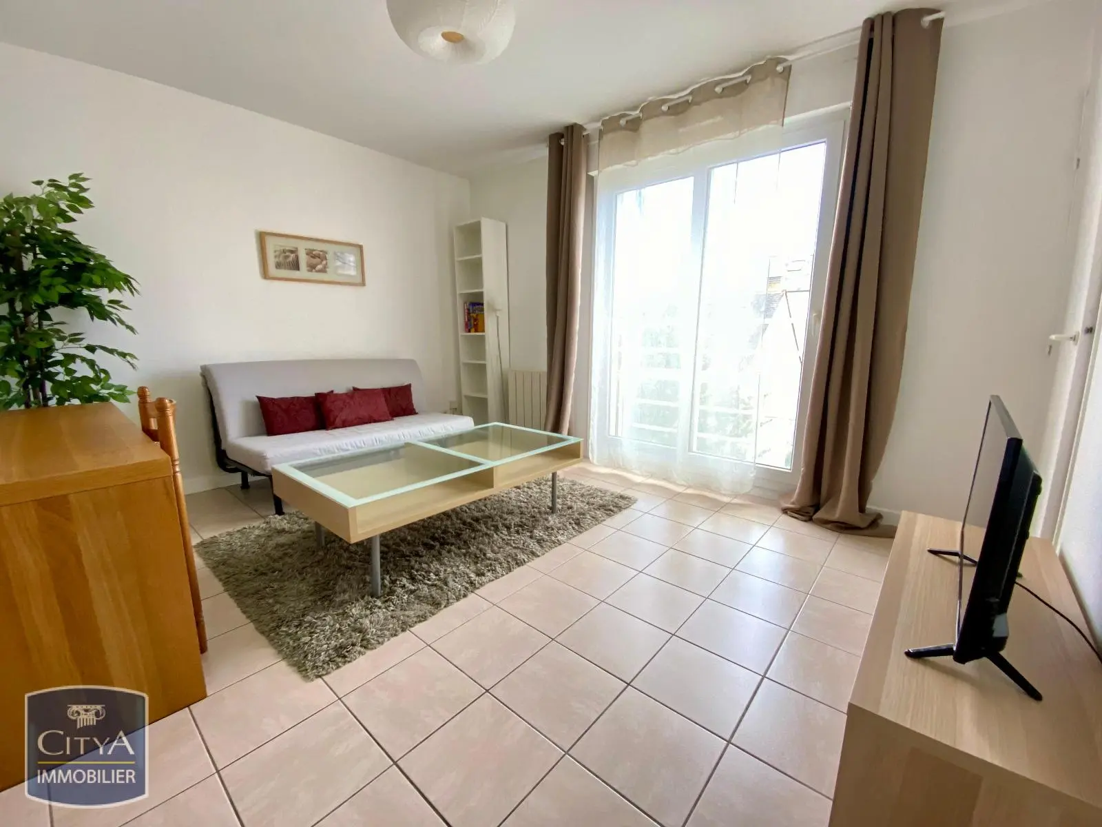 Photo 1 Appartement 1 pièce 23.03m²