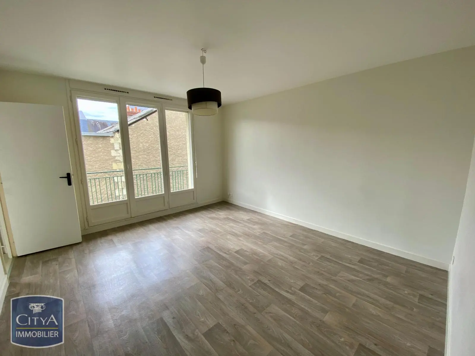 Photo 1 Appartement 1 pièce 26.21m²