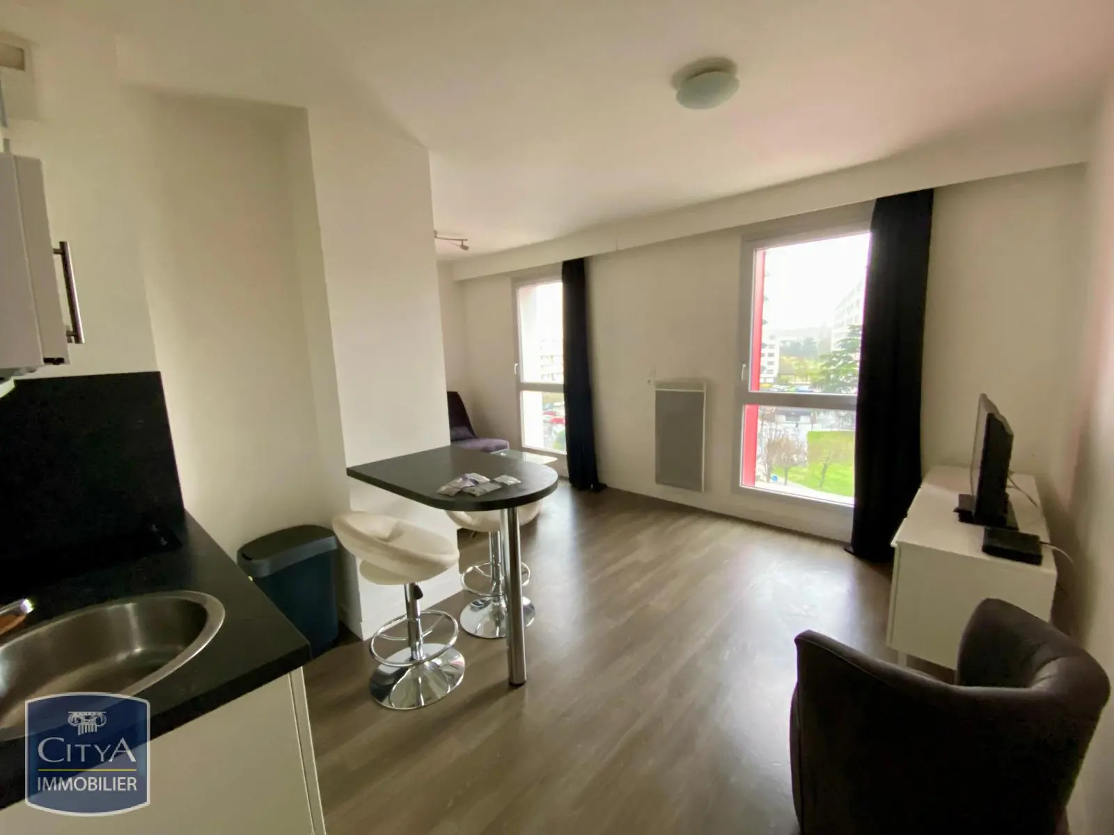 Photo 2 Appartement 1 pièce 26.49m²