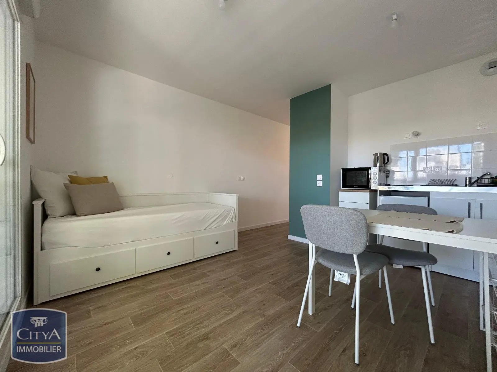 Photo 2 Appartement 1 pièce 22.98m²