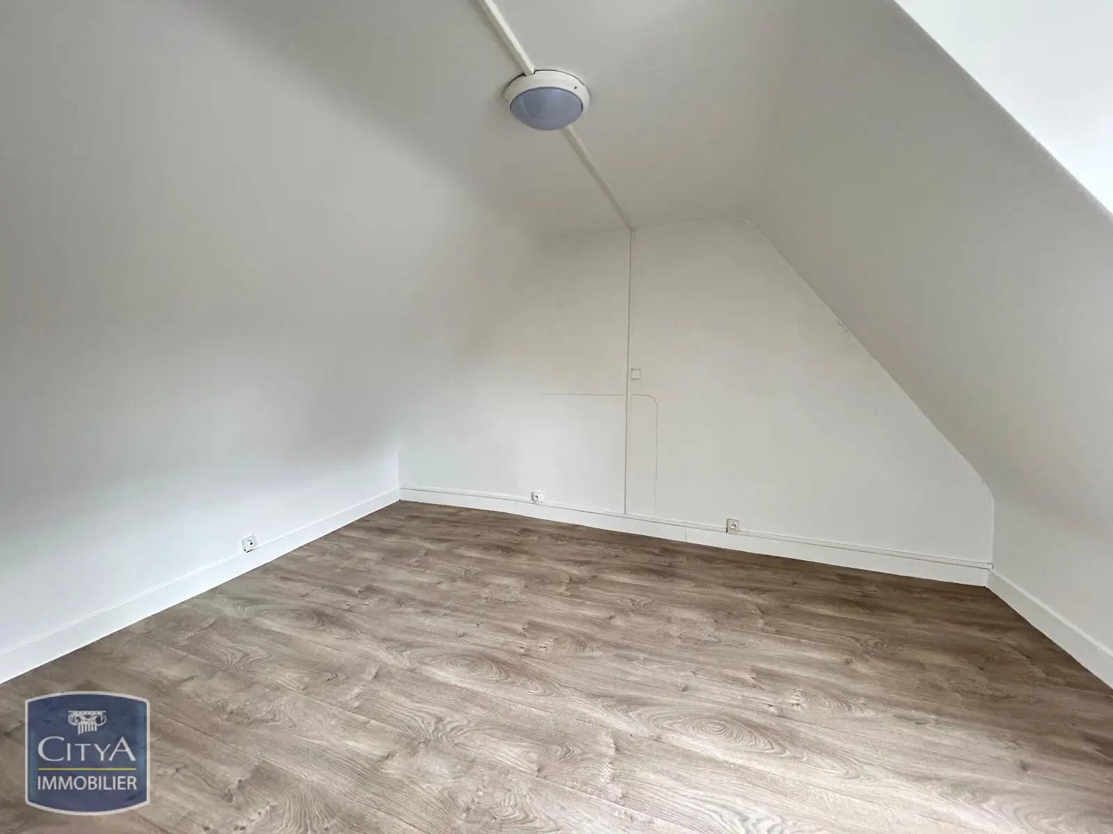 Photo 2 Appartement 1 pièce 12.55m²