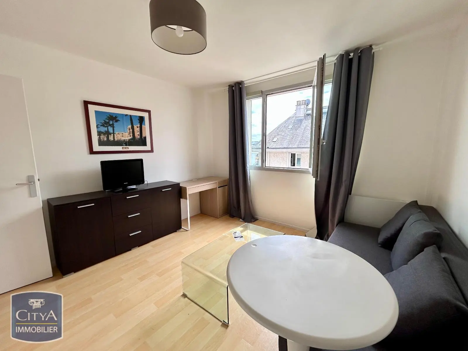 Photo 1 Appartement 1 pièce 19.42m²
