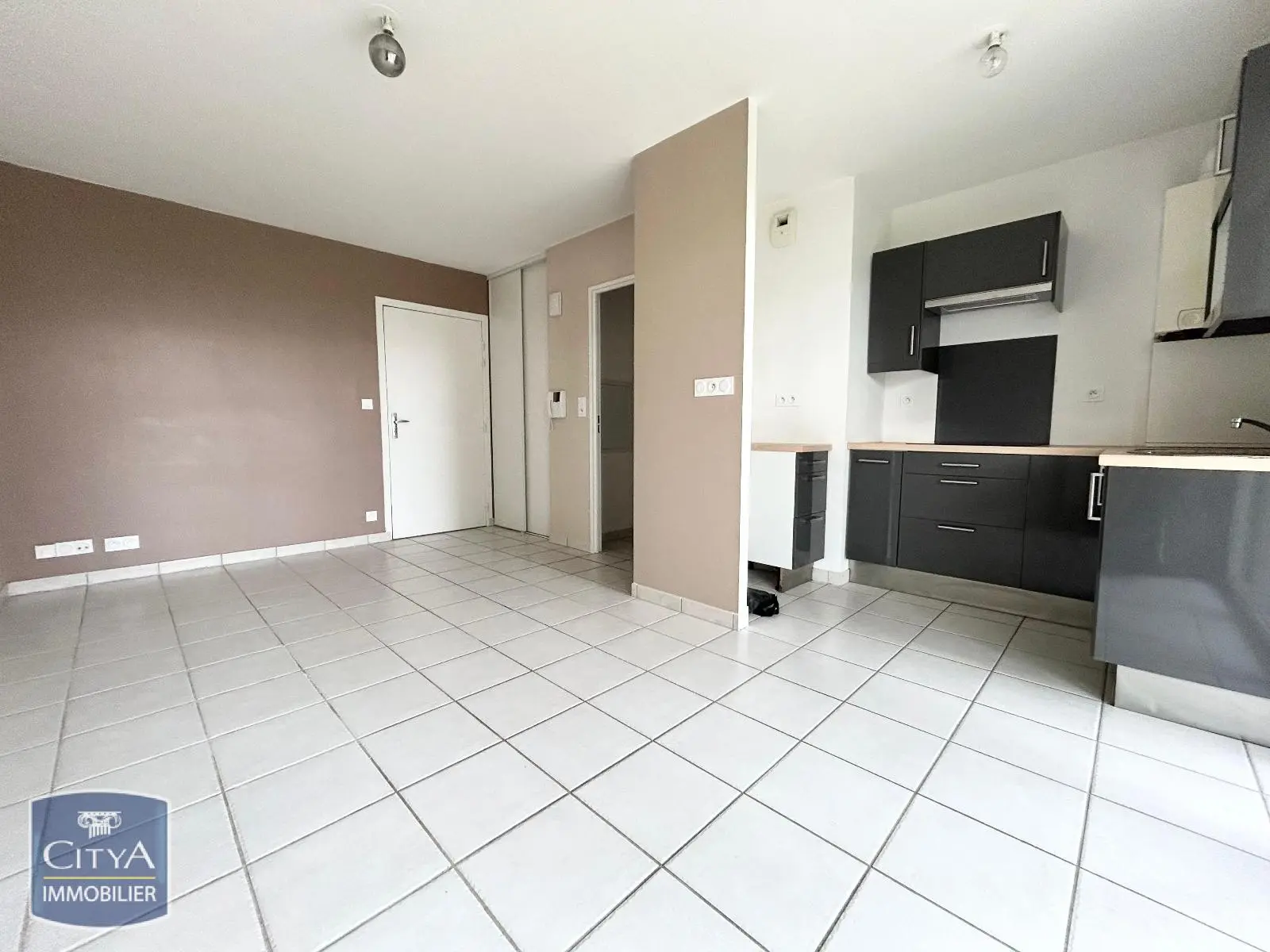 Photo 2 Appartement 2 pièces 42.1m²