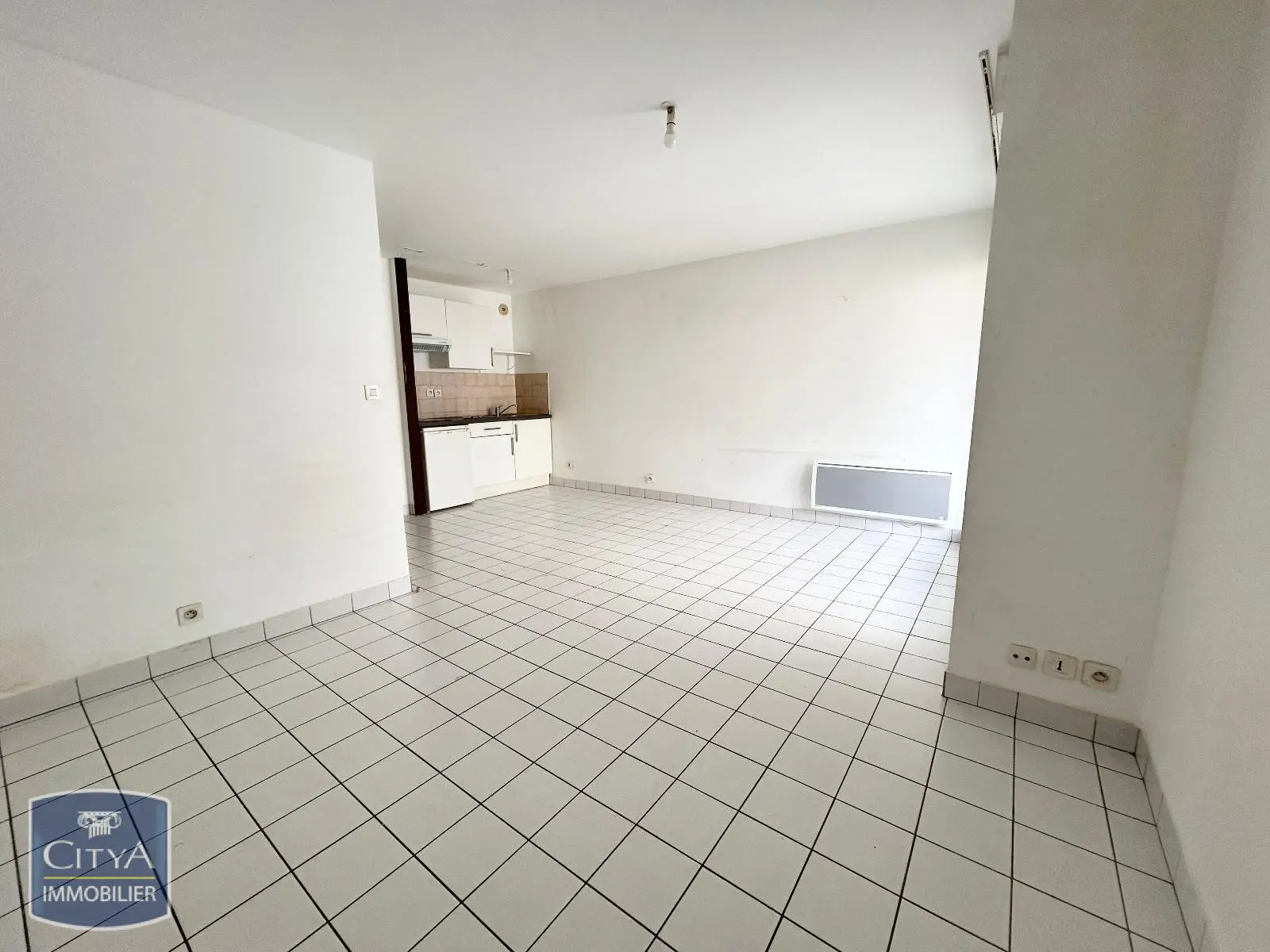 Photo 1 Appartement 1 pièce 27.79m²