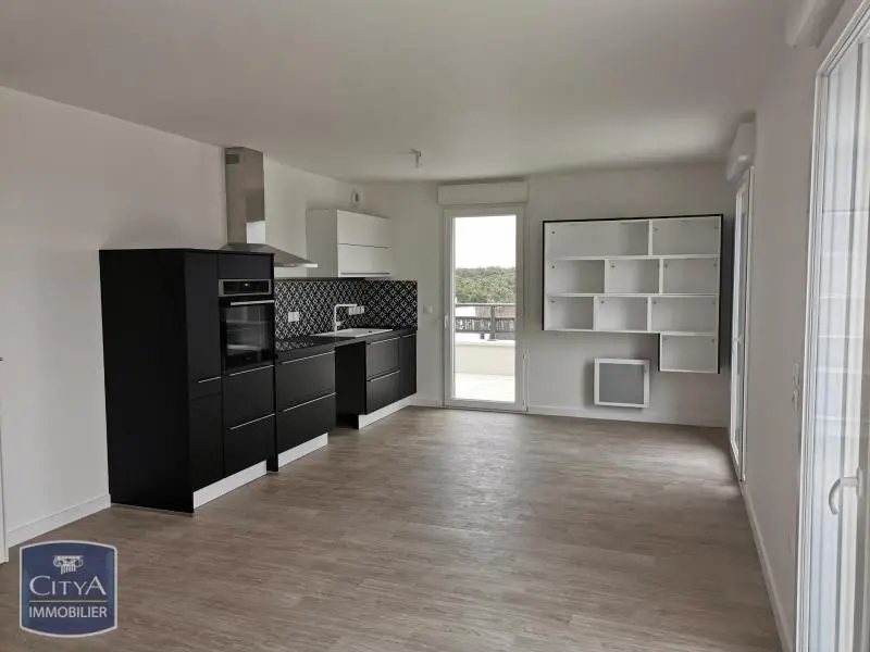 Photo 1 Appartement 4 pièces 84.65m²