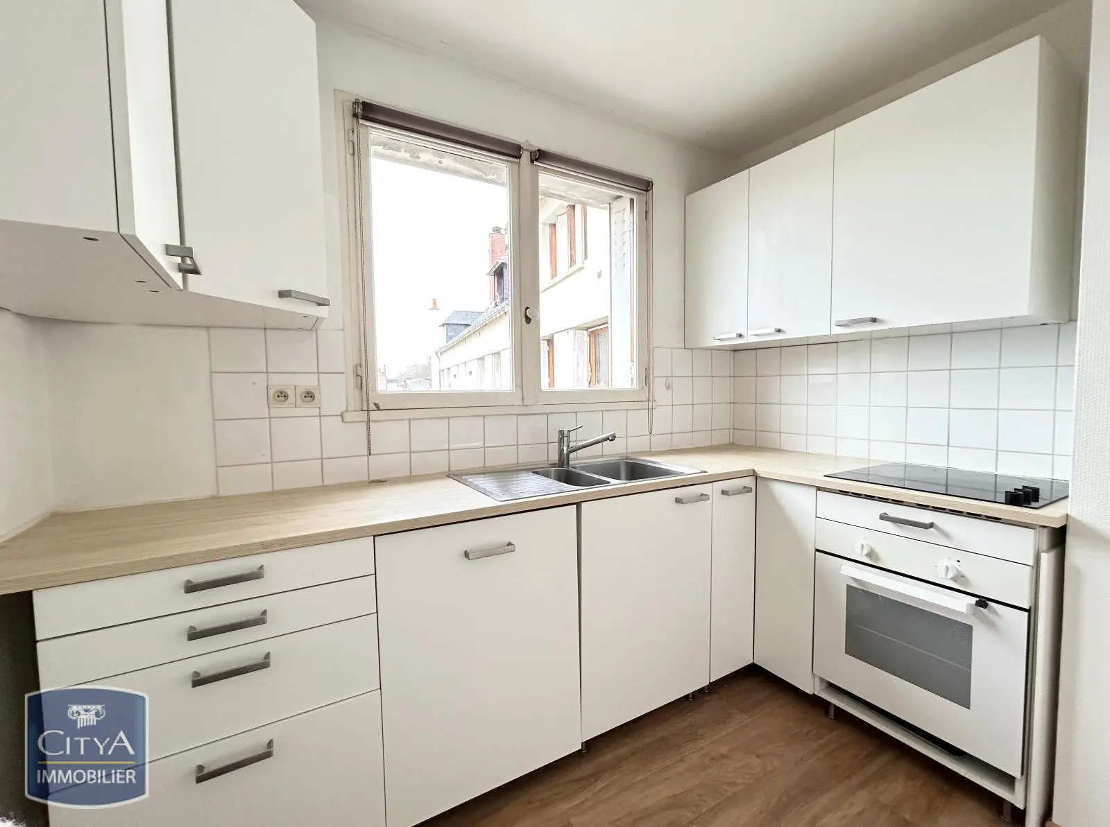 Photo 1 Appartement 5 pièces 93.11m²