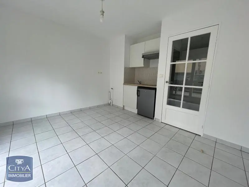 Photo 2 Appartement 1 pièce 19.2m²